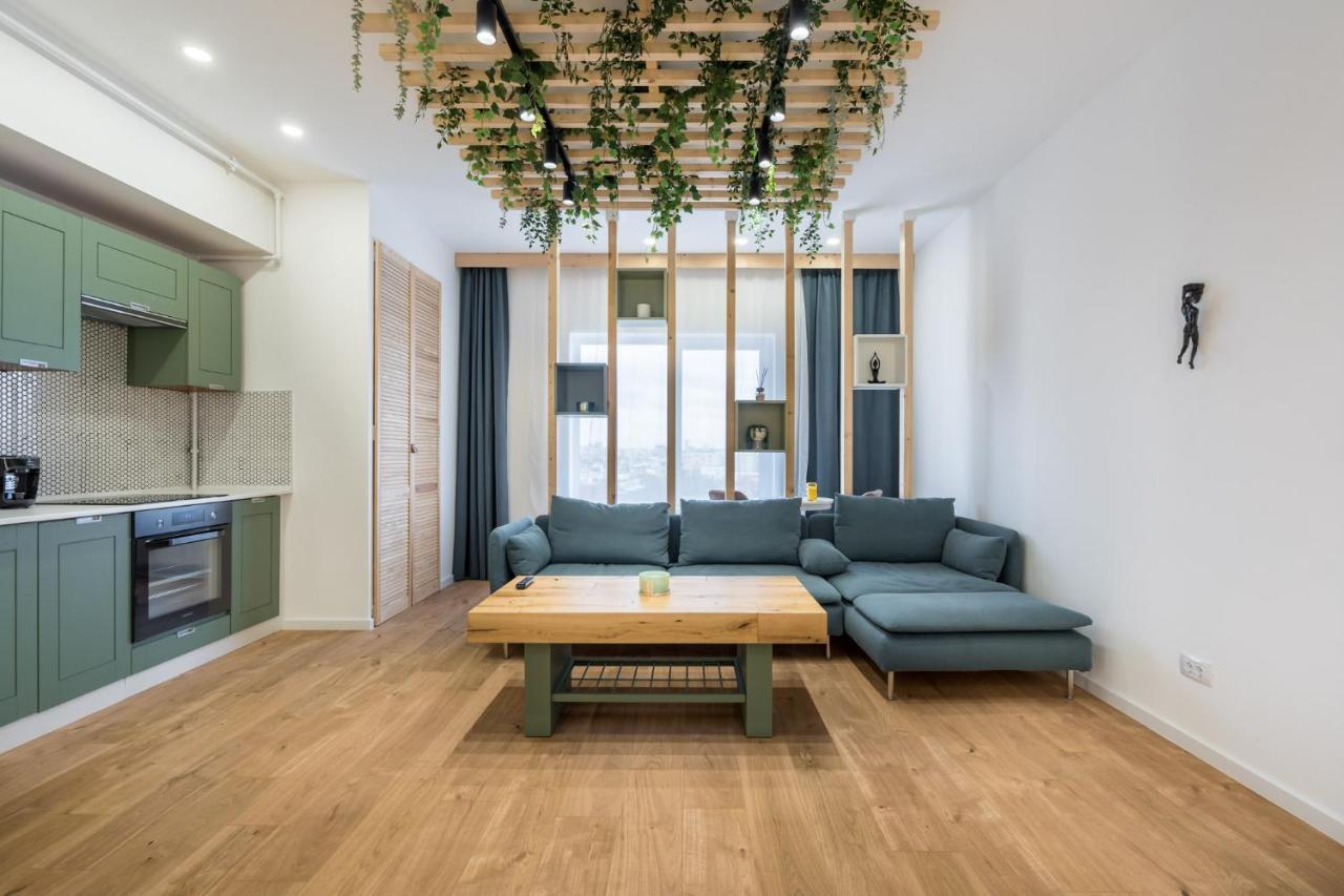 Jungle Escape - Luxe 1-Br Haven In Bucharest Apartman Kültér fotó