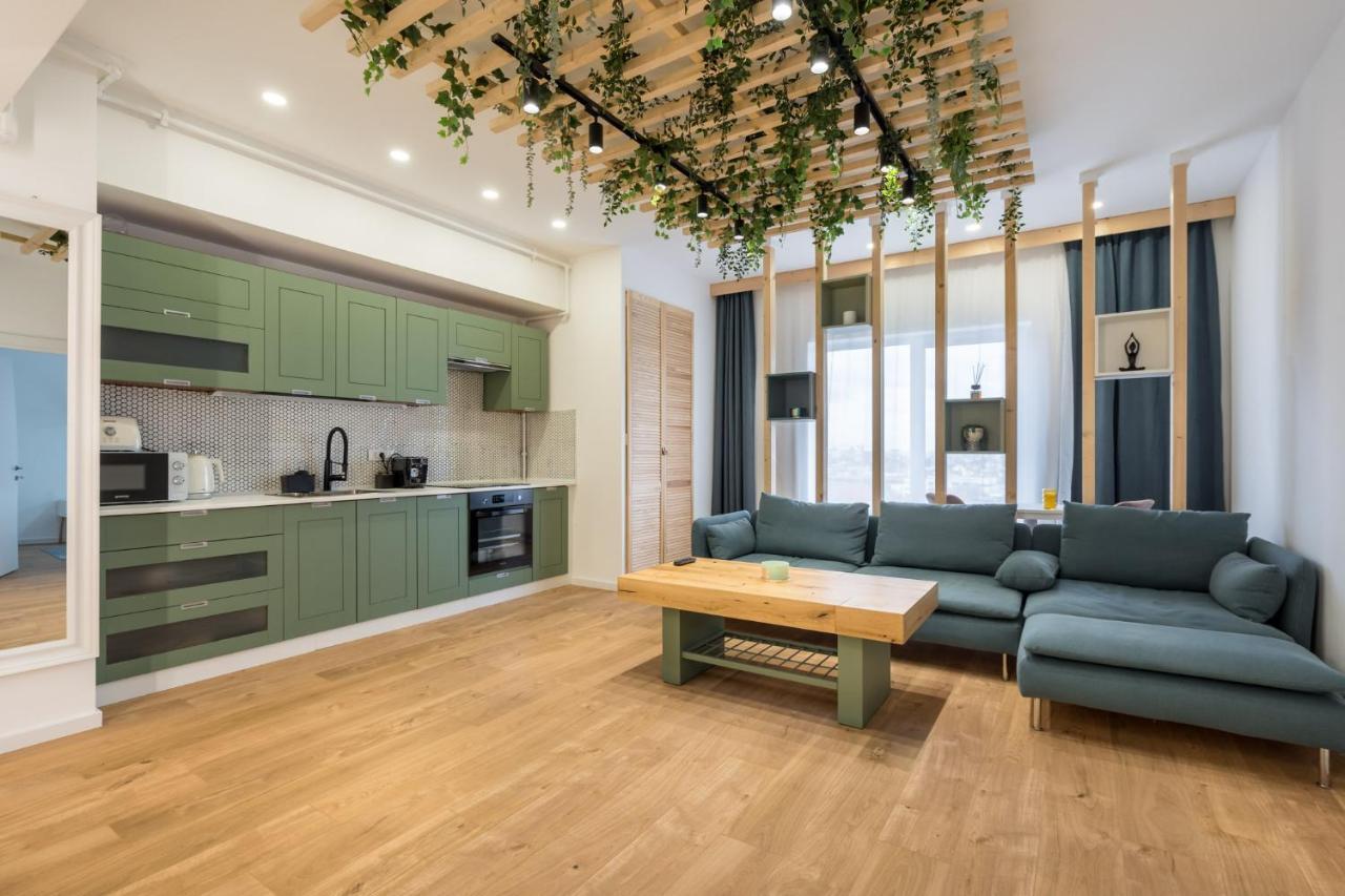 Jungle Escape - Luxe 1-Br Haven In Bucharest Apartman Kültér fotó