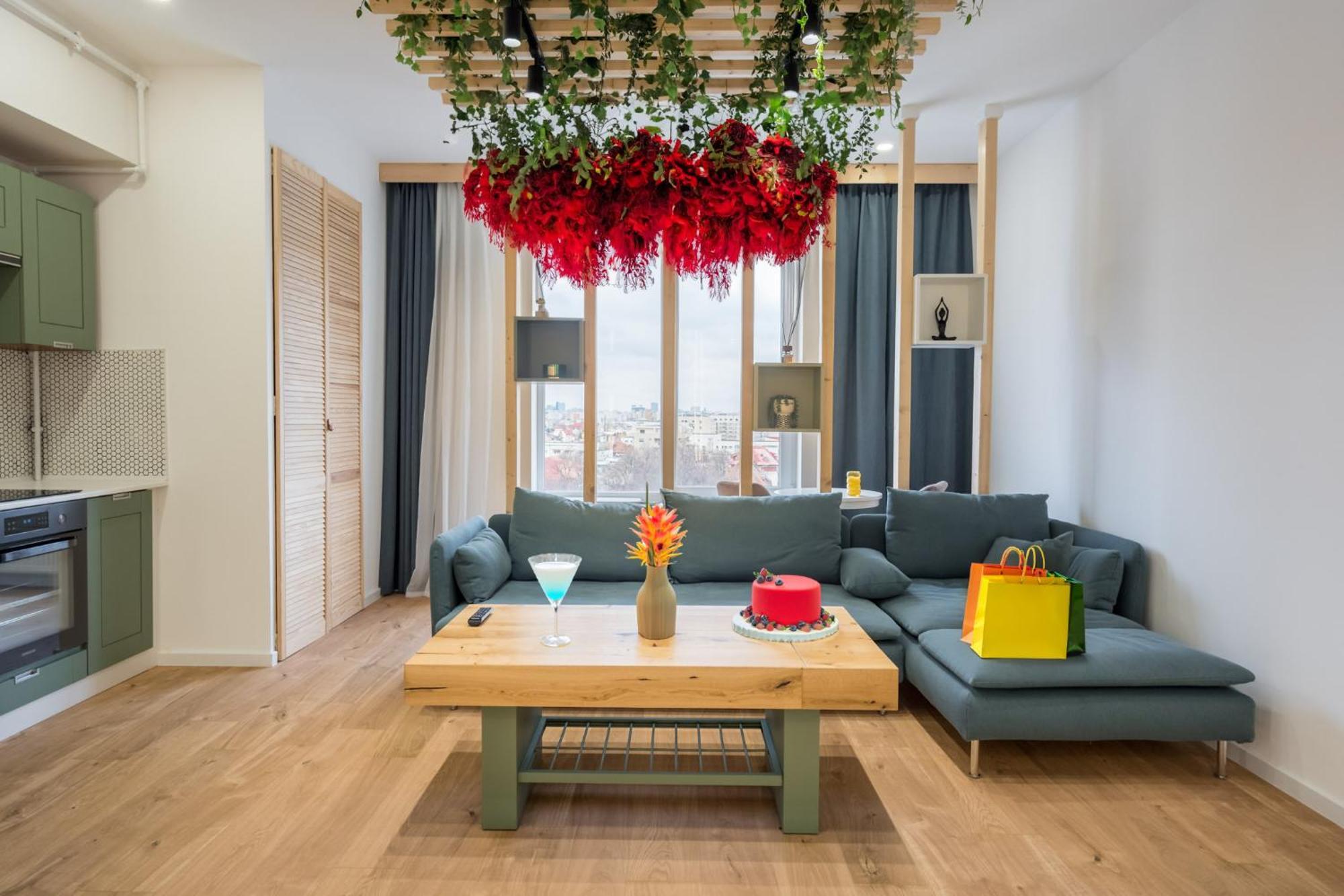 Jungle Escape - Luxe 1-Br Haven In Bucharest Apartman Kültér fotó