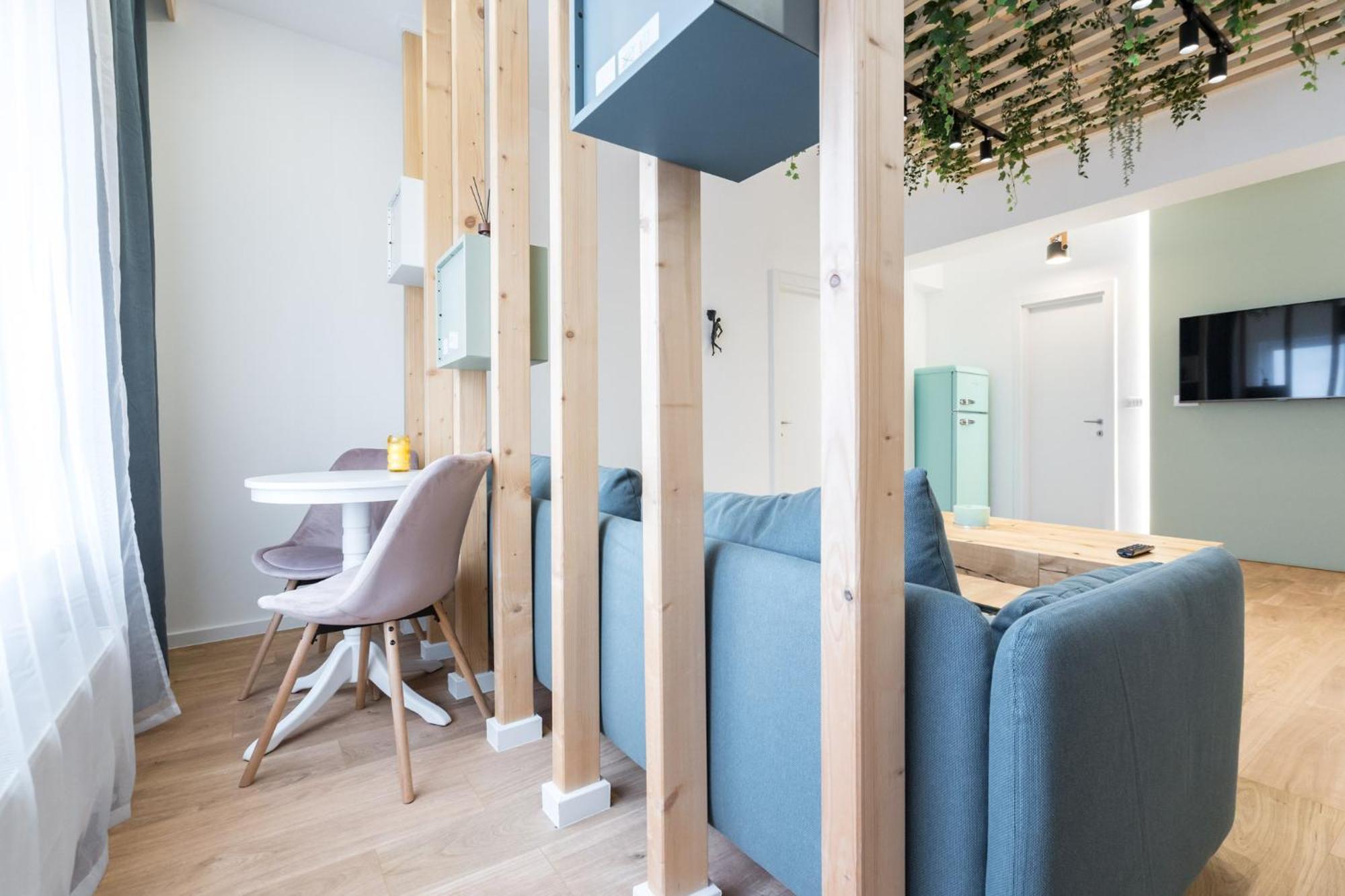 Jungle Escape - Luxe 1-Br Haven In Bucharest Apartman Kültér fotó